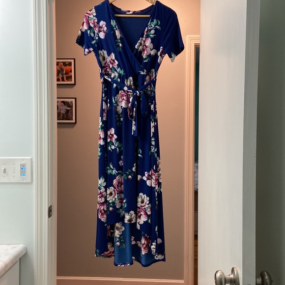 Maternity Dress - Picture 2 of 4